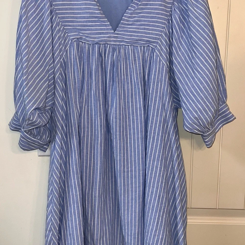 entro rebranded Lavish Boutique Light Blue and White Striped V-Neck Midi Dress - Picture 2 of 5